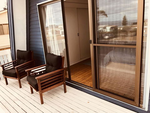 Little Blue Beach House - Accommodation Main Beach 3