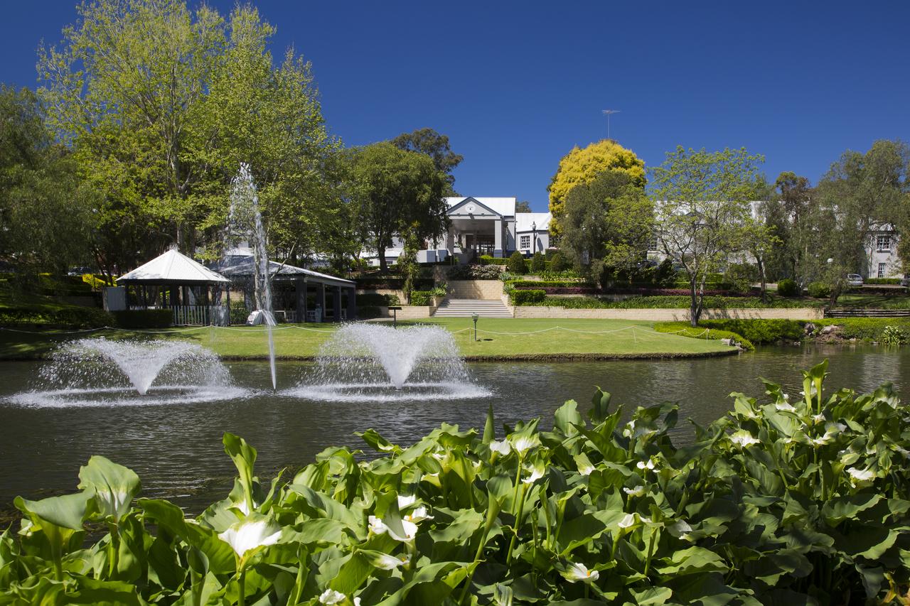 Clarendon NSW Accommodation Main Beach