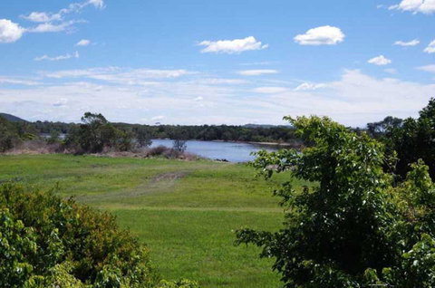 Bellhaven 2, 17 Willow Street - Accommodation Main Beach 5