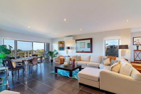 Churchill View Forster - Accommodation Main Beach 0