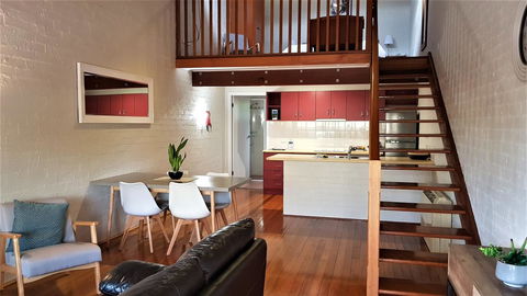 Great Escape Lofts - Accommodation Main Beach 22