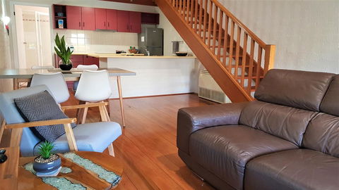 Great Escape Lofts - Accommodation Main Beach 0