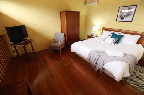 Great Escape Lofts - Accommodation Main Beach 23