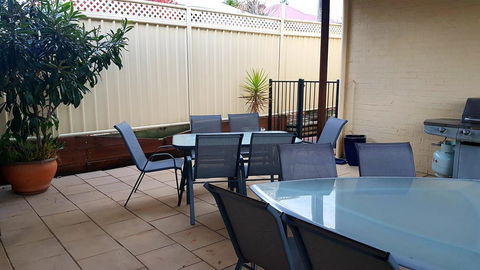 Great Escape Lofts - Accommodation Main Beach 11