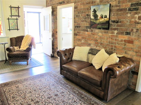 Apple Tree Cottage - Accommodation Main Beach 19