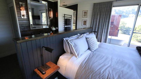Amaroo Valley Springs - Accommodation Main Beach 34