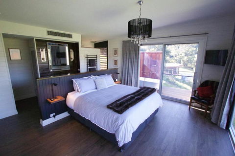 Amaroo Valley Springs - Accommodation Main Beach 35