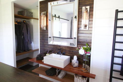 Amaroo Valley Springs - Accommodation Main Beach 38