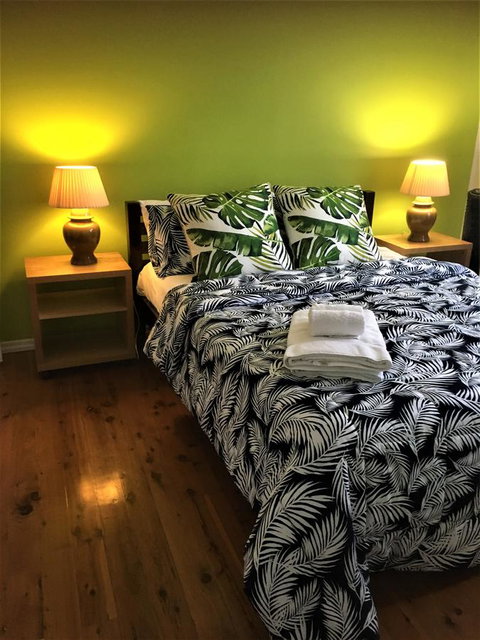 Yigala House - Accommodation Main Beach 22