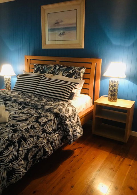 Yigala House - Accommodation Main Beach 25