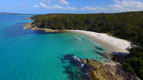 Yigala House - Accommodation Main Beach 3