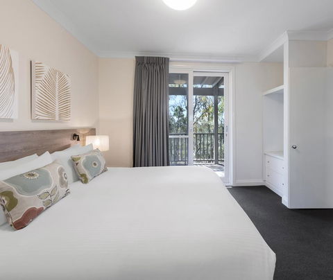 Oaks Cypress Lakes Resort - Accommodation Main Beach 22