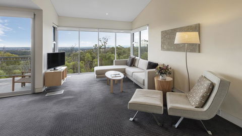 Oaks Cypress Lakes Resort - Accommodation Main Beach 2