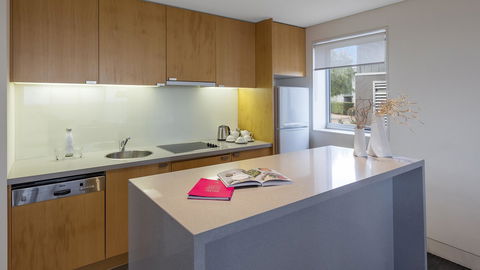 Oaks Cypress Lakes Resort - Accommodation Main Beach 3