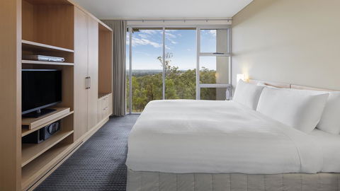 Oaks Cypress Lakes Resort - Accommodation Main Beach 6