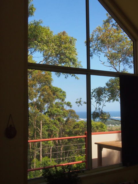 Bundle Hill Cottages - Accommodation Main Beach 11