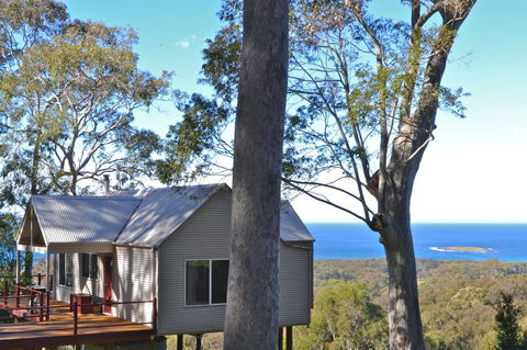 Bundle Hill Cottages - Accommodation Main Beach 23