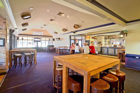 Potters Apartments - Accommodation Main Beach 37