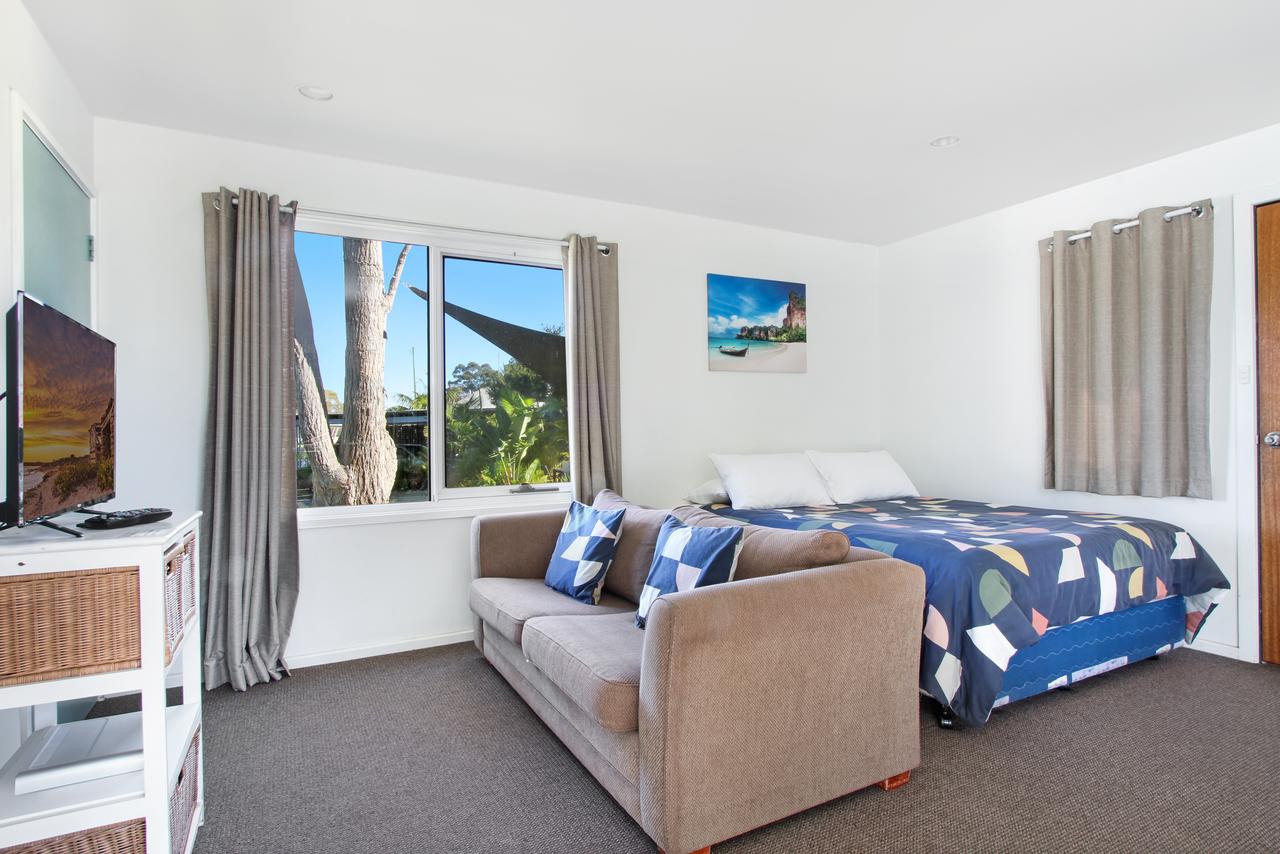 Huskisson NSW Accommodation Main Beach