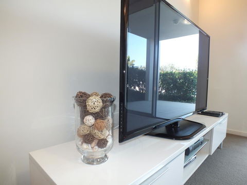 Pacific Marina Apartments - Accommodation Main Beach 38