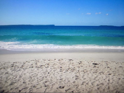 Arena Blanca Studio Apartment - Accommodation Main Beach 1