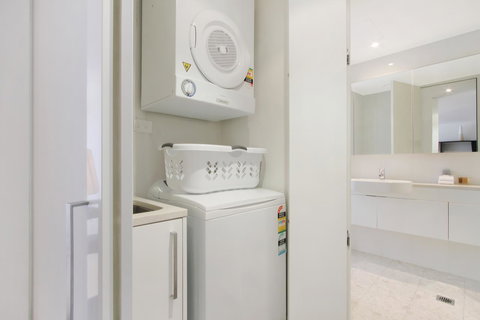 Lakefront 116 Kingston ACT - Accommodation Main Beach 20
