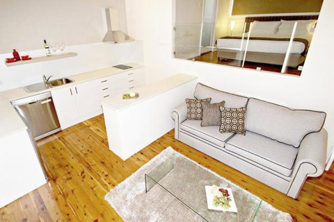 Wine Country Villas - Accommodation Main Beach 21