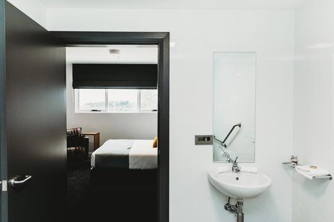 Coniston Hotel Wollongong - Accommodation Main Beach 27