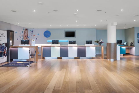 Novotel Sydney Darling Harbour - Accommodation Main Beach 10