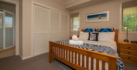 Hastings Cove Holiday Apartments - Accommodation Main Beach 2