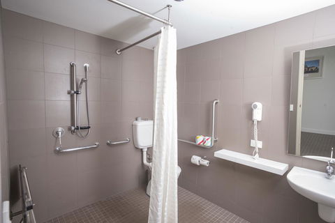 YHA Sydney Harbour - Accommodation Main Beach 17