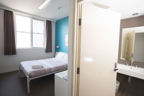 YHA Sydney Harbour - Accommodation Main Beach 5