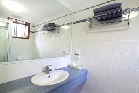 Pelican Motor Inn - Accommodation Main Beach 34