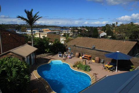 Pelican Motor Inn - Accommodation Main Beach 11