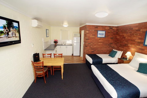 Pelican Motor Inn - Accommodation Main Beach 39