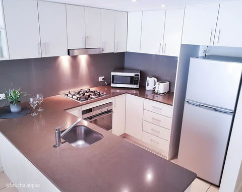 Wentworth Park Apartments - Accommodation Main Beach 1