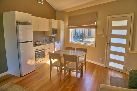 Hunter Oasis - Accommodation Main Beach 26