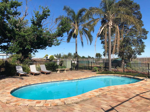 Hunter Oasis - Accommodation Main Beach 11