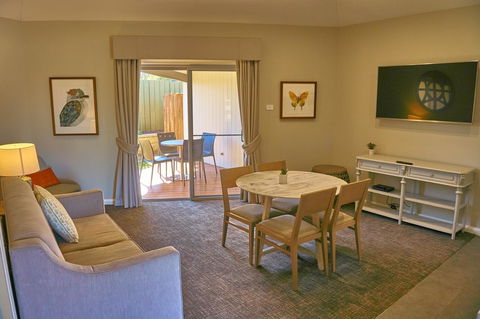 Hunter Oasis - Accommodation Main Beach 40