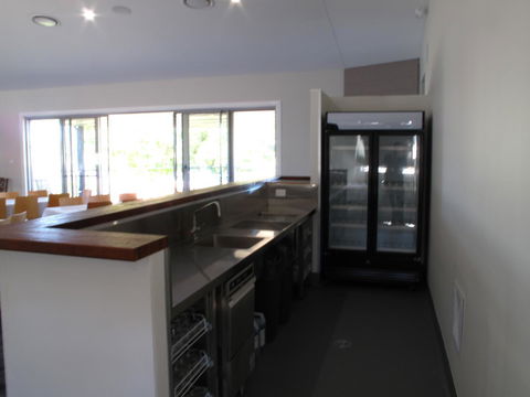 Hunter Oasis - Accommodation Main Beach 5