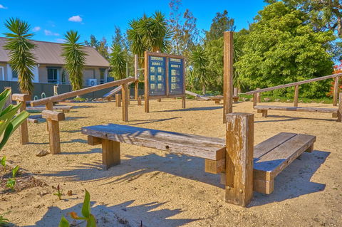 Hunter Oasis - Accommodation Main Beach 32