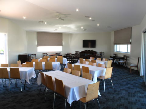 Hunter Oasis - Accommodation Main Beach 6