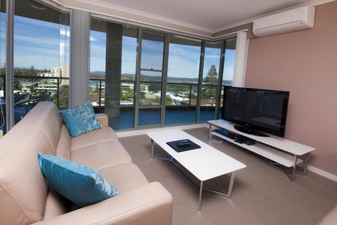 Sails Apartments - Accommodation Main Beach 1