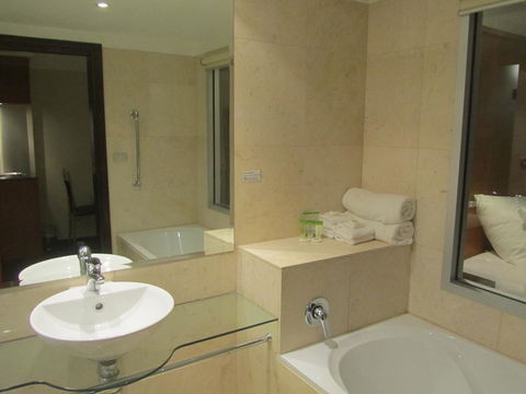 Best Western Plus Goulburn - Accommodation Main Beach 32