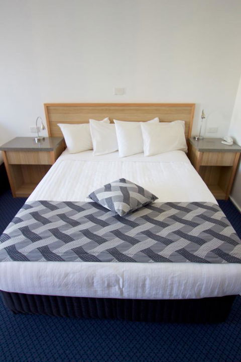 Albury Paddlesteamer Motel - Accommodation Main Beach 17