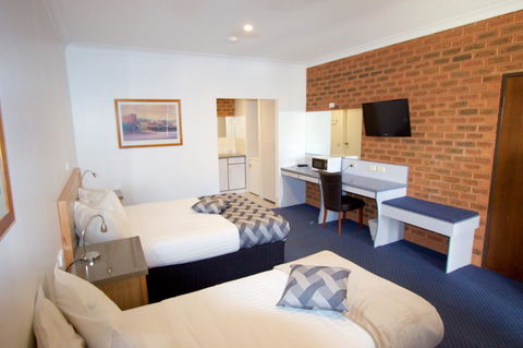 Albury Paddlesteamer Motel - Accommodation Main Beach 16