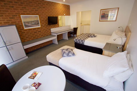 Albury Paddlesteamer Motel - Accommodation Main Beach 36