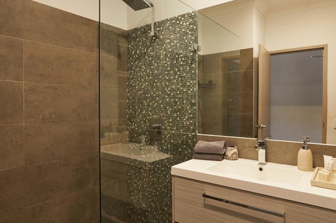 Byron Quarter Apartments - Accommodation Main Beach 9