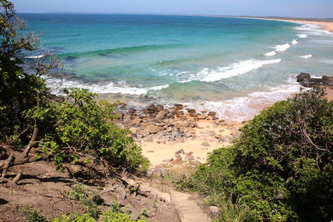 Neptune I Absolute Beachfront I Stunning Views - Accommodation Main Beach 34