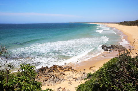 Neptune I Absolute Beachfront I Stunning Views - Accommodation Main Beach 36